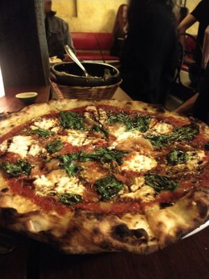 Spinach pizza at Cafe Zorba in Medellin