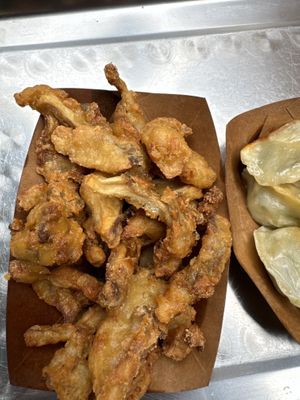 Fried oyster mushroom  at Daci Temple Vegetarian Food - 大慈寺素斋 in Chengdu