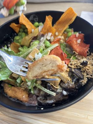 Vegan chicken   at Le Poké Station  in Longueuil