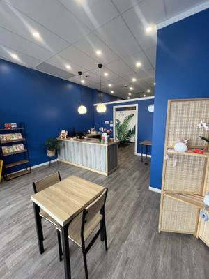 Counter  at Le Poké Station  in Longueuil