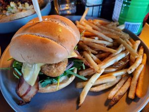 Pretty Byrd at 3 Howls Remedy House in Vancouver