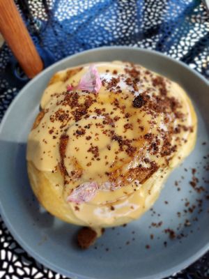 Cinnamon Roll with bourbon cream cheese glaze at 3 Howls Remedy House in Vancouver