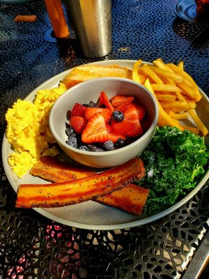 Breakfast plate at 3 Howls Remedy House in Vancouver