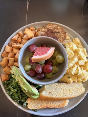   at 3 Howls Remedy House in Vancouver