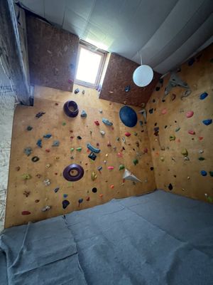 Climbingg  at La Grange in Larchant