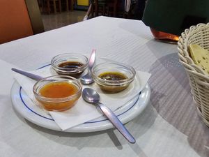 Poppadoms w/ sauces. at Rang Mahal in Aveiro