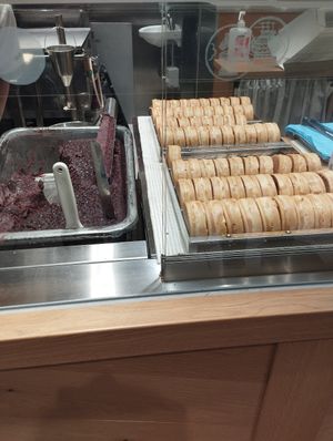  at Gozasoro - Ekie Hiroshima - 御座候 エキエ広島店 in Hiroshima