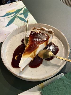 Cheesecake vegan  at Osteria L'Angolo Divino in Rimini