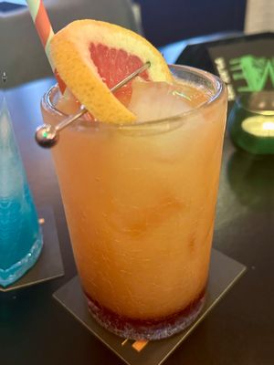 Virgin sunrise at StrEats in Delft