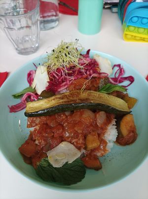 Bowl vegan at Johnny's in Montbron