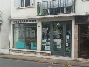 Devanture at Johnny's in Montbron