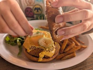 Not chicken sandwich, kiddo gave 9/10 at The District Cafe in Bakersfield