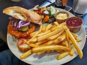 Chick'n burger with fries and salad at De Liefhebber in Delft
