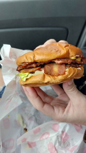  at Kiss my Burger by La Vie - Ghost Kitchen in Lyon