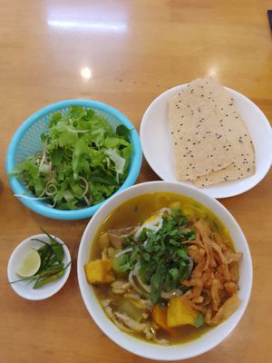 Mi Quang at Ẩm Thực Chay Nhân Tâm in Tuy Hoa