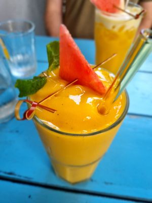 Passion Me Smoothie at Mingle Cafe in Hue