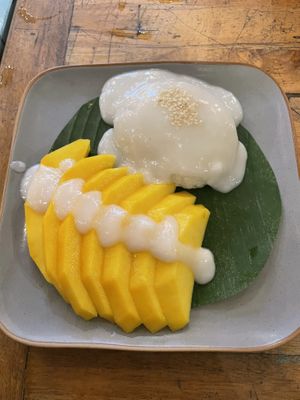 Mango sticky rice  at Mingle Cafe in Hue