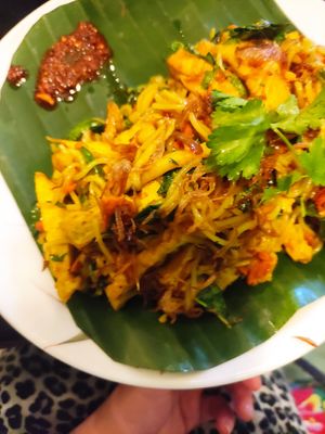 Tumeric vermicelli at Mingle Cafe in Hue