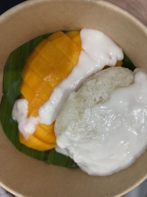 Mango sticky ricee  at Mingle Cafe in Hue