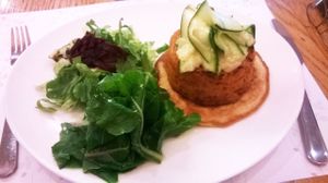 "proljetni burger" at Zrno Bio Bistro in Zagreb