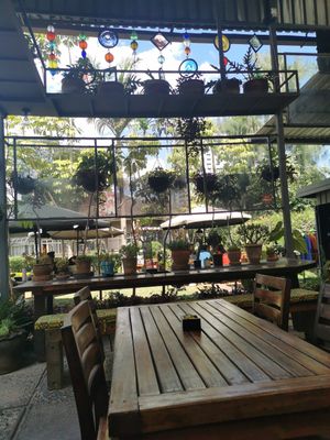 Great ambiance at CHEKAFE in Nairobi