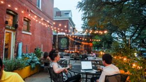 patio at Lulu's Local Eatery in St Louis