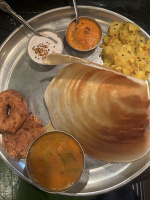 Dosa set ¥2000 sooo yummy !!  at Malabar Kitchen in Kobe