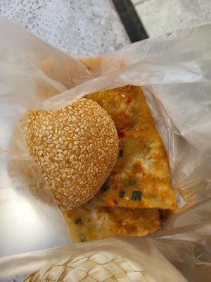 Both were tasty. There are 4 vegan options. at Chenji Bakery (Zhejiang Middle Road Store) - 陈记饼店(浙江中路店) in Shanghai