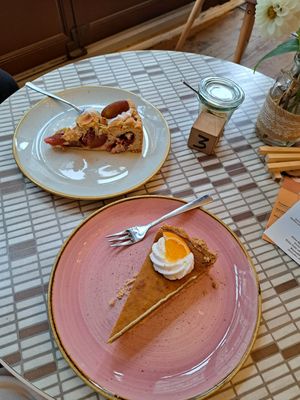 Pumpkin and plum cake at 1666 in Hannover