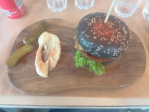 Black Burger at Kandavlos Gkazi - Κάνδαυλος Γκάζι in Athens