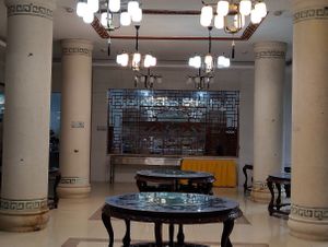 cafe interior. they may close early during dinner hours at Qing Yin Temple - 清音阁斋堂 in Leshan