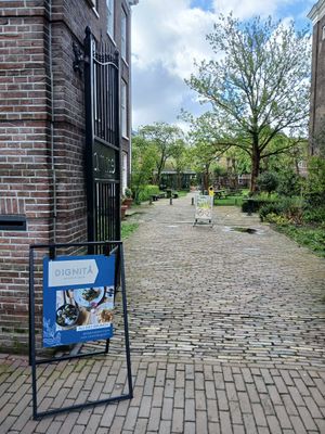 Ingang at Dignita - Hoftuin in Amsterdam