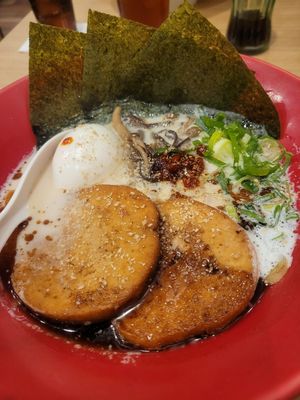 Vegane ramen mit Ei at Ippudo Ramen - Shijo Karasuma in Kyoto