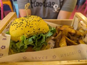  at Flower Burger in Padua