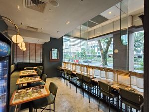 Indoor Sitting (High chair) at VietSmith - Pacific Plaza in Central Singapore