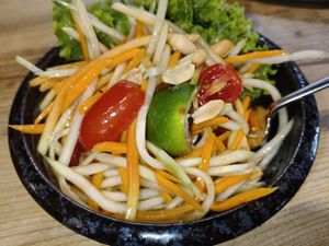 Papaya Salad 🥗 at VietSmith - Pacific Plaza in Central Singapore