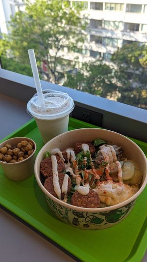 Chickpeas side was too dry for my taste, otherwise delicious falafel bowl at Falafel Brothers - Harajuku in Tokyo