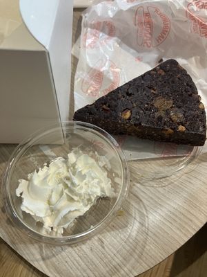 Choko Cake at Falafel Brothers - Harajuku in Tokyo