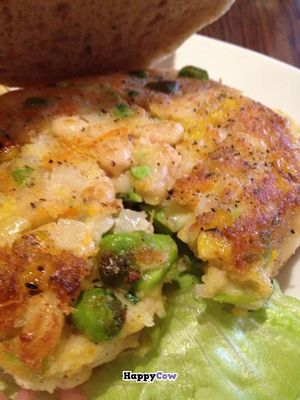 Vegan Burger at Disneyland - Carnation Cafe in Anaheim