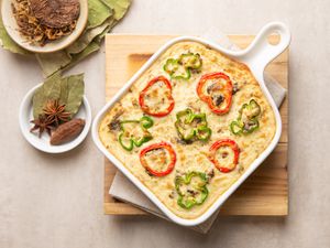 梅菜松蘑焗饭 Baked rice with Meigan cai and mushroom flavor  at Ru Pure Vegan - 博华广场店 in Shanghai