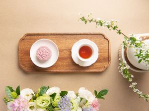 松仁粒粒山楂悦果子  at Ru Pure Vegan - 博华广场店 in Shanghai