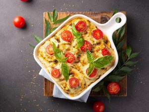 咖喱猴菇焗饭  at Ru Pure Vegan - 博华广场店 in Shanghai