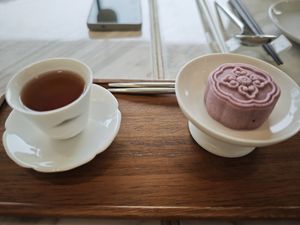 Tea and mooncake at Ru Pure Vegan - 博华广场店 in Shanghai