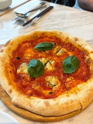 Margarita pizzaa  at Ru Pure Vegan - 博华广场店 in Shanghai