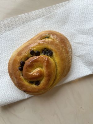 Vegan custard and chocolate roll  at Unsacco Pieni di Grani Antichi in Milan