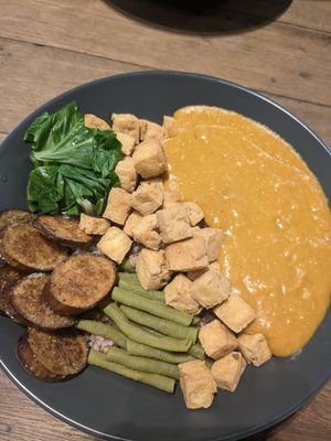 Kare kare at Full Lotus Mindful Kitchen in Coron