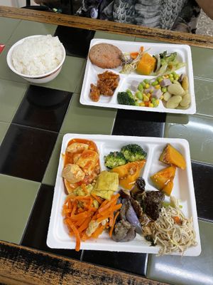 My chooses  at Lotus Vegetarian - 蓮花素食 in New Taipei City