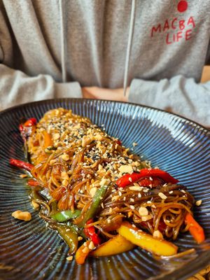 Vegan Pad Thai at Triple in Ses Salines