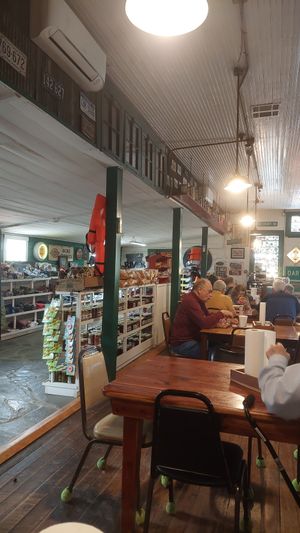 Laden at Oark General Store in Oark