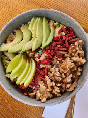 Rohkostsalat at Purple Acai in Frankfurt